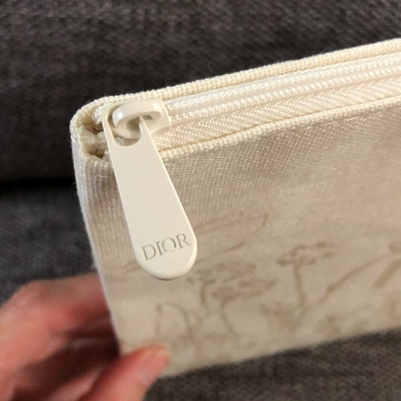 DIOR Beauty Makeup Bag Pouch Floral Flat Medium Authentic Luxury Gift - Picture 9 of 13